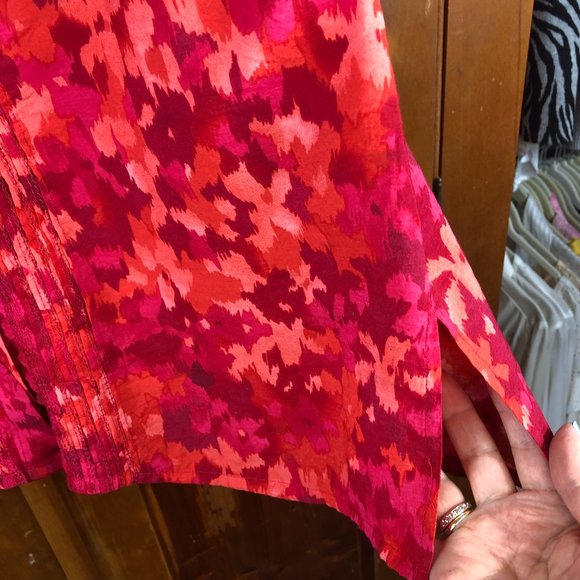 Coldwater Creek Lightweight Watercolor Beachy Floral Button up Artsy Tunic Top - Picture 5 of 10